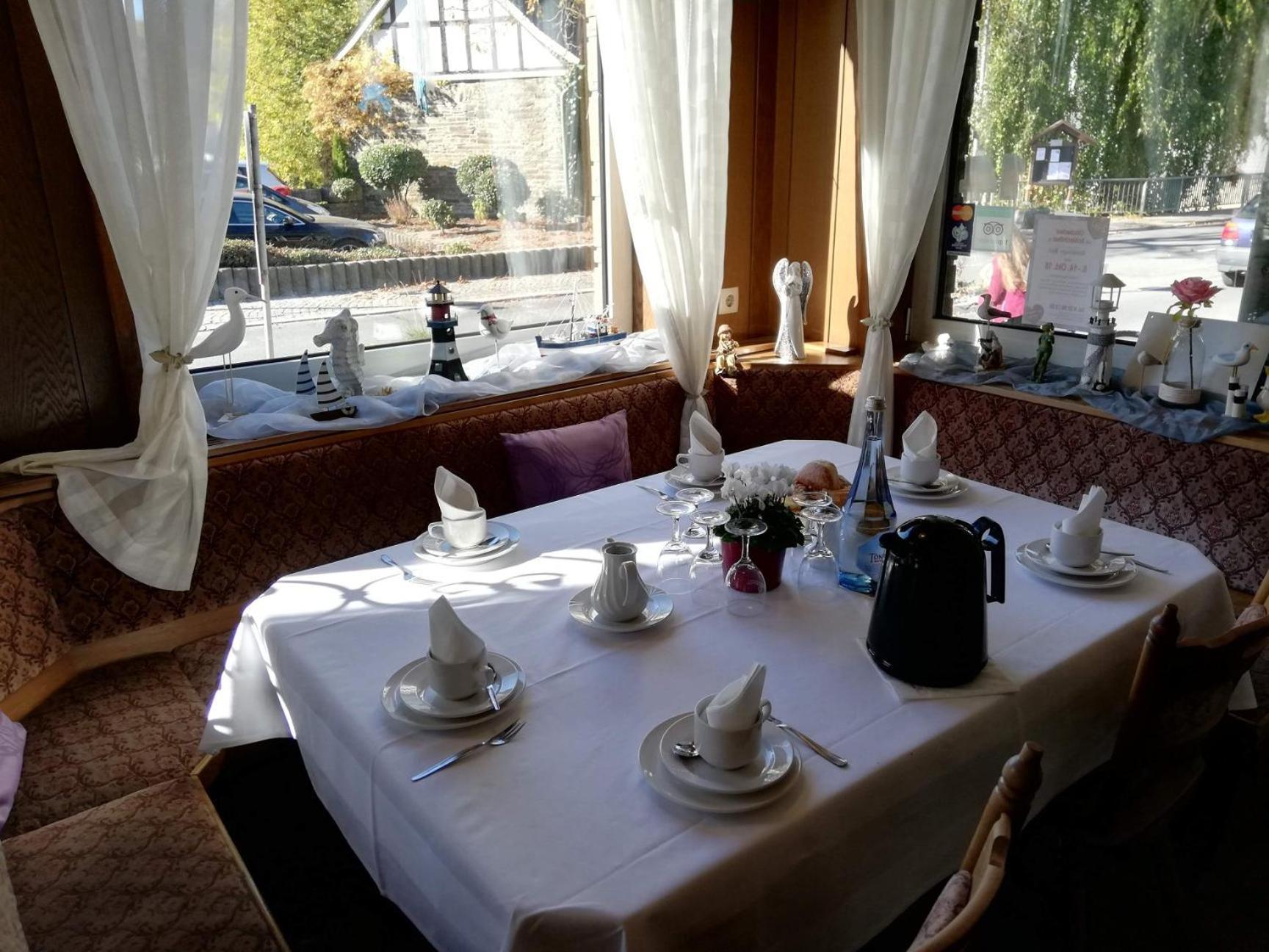 Hotel-Restaurant Denklinger-Hof Reichshof Extérieur photo